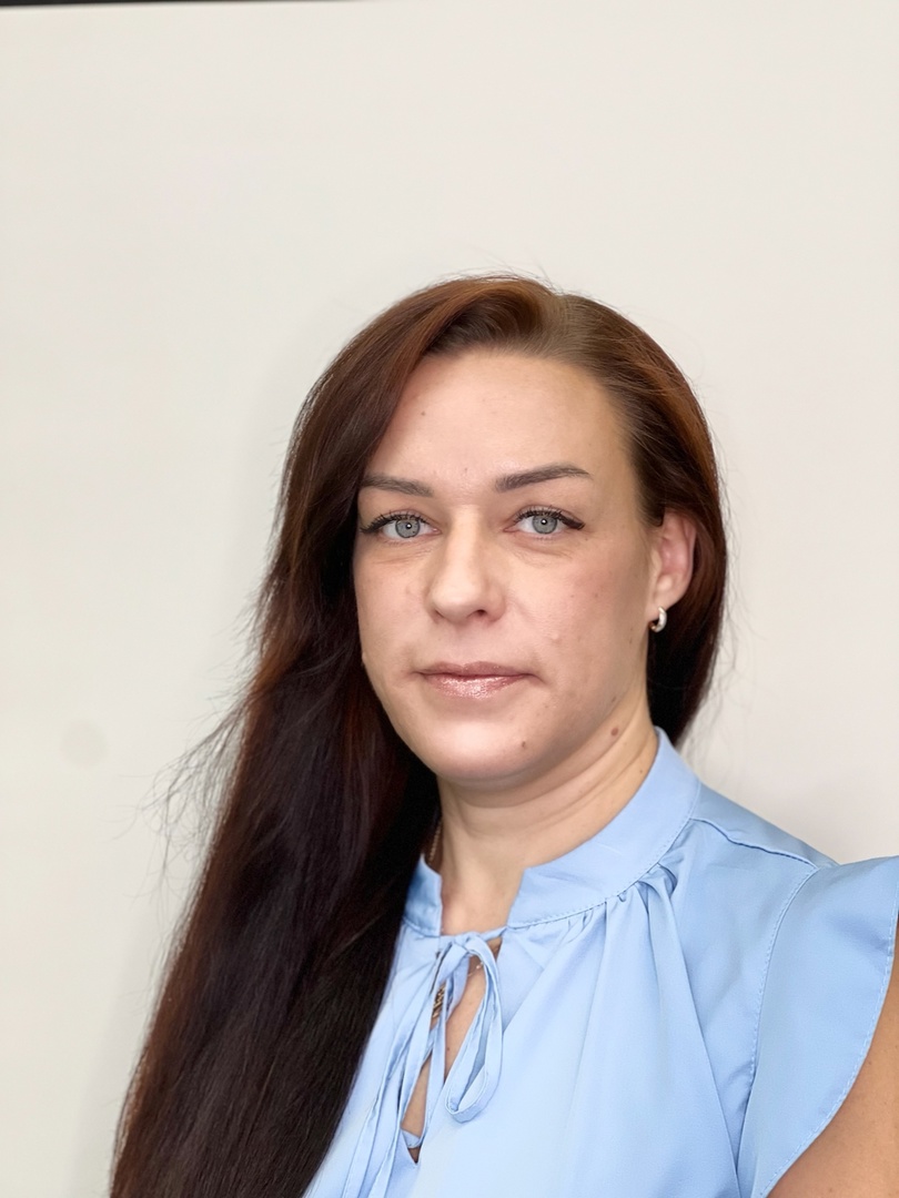 Музыкальный работник Постникова Марина Викторовна.